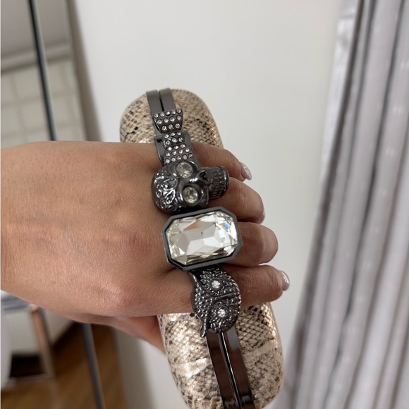 RED Saks Fifth Avenue Elegant Snakeskin Clutch with Silver Accents - Picture 6 of 12